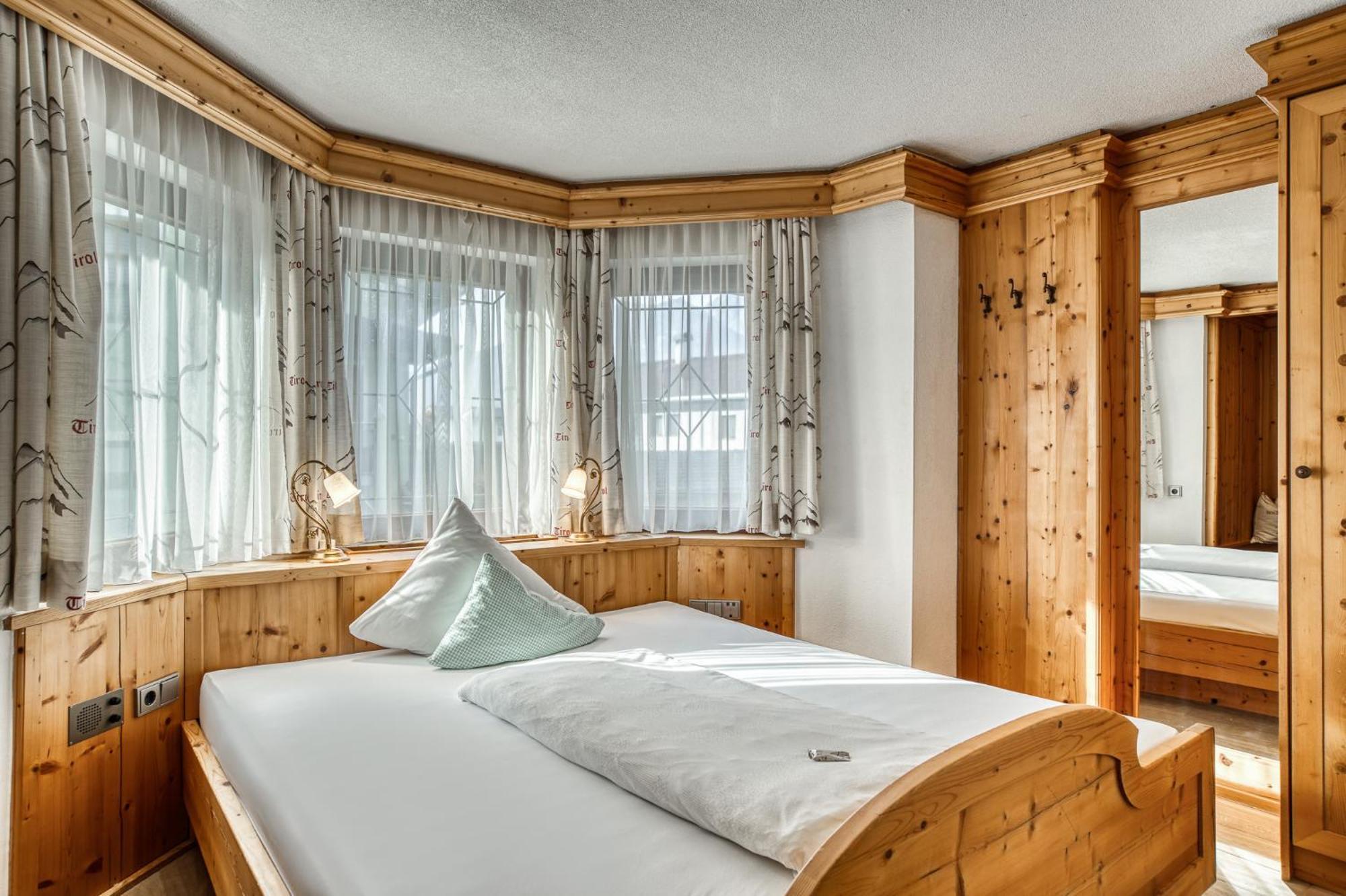 Hotel Alpenstolz Mieders Ruang foto