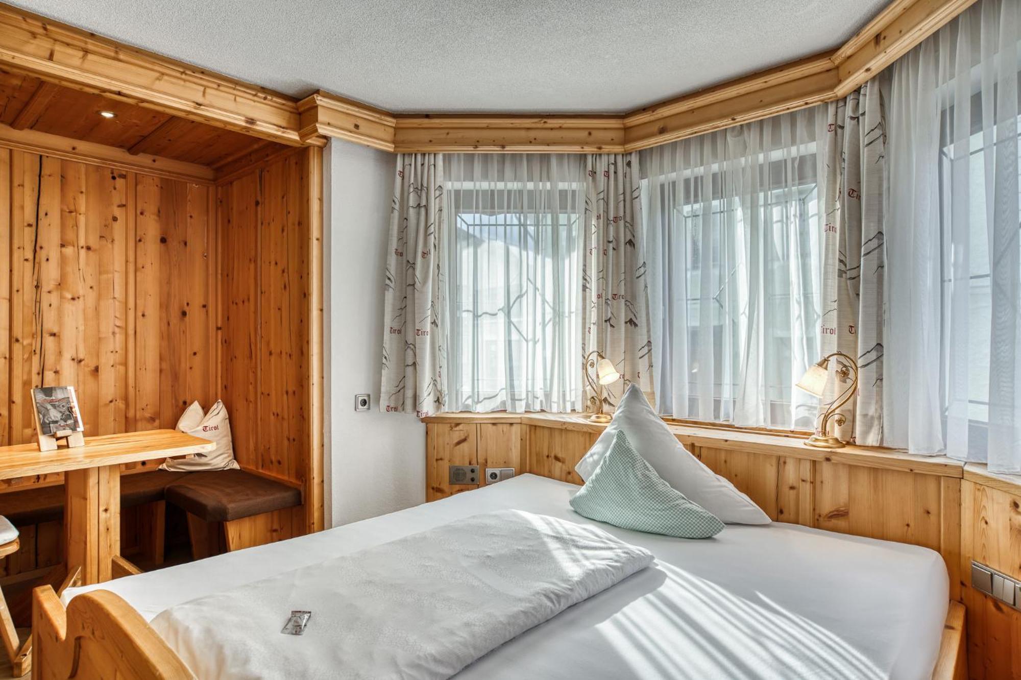 Hotel Alpenstolz Mieders Ruang foto