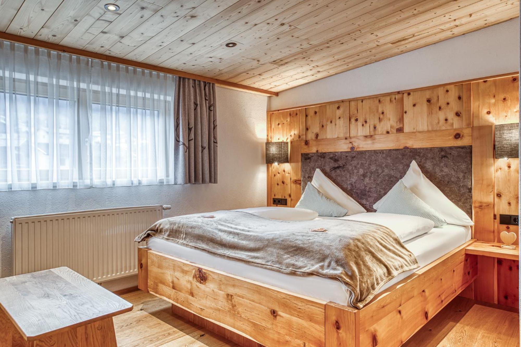 Hotel Alpenstolz Mieders Ruang foto