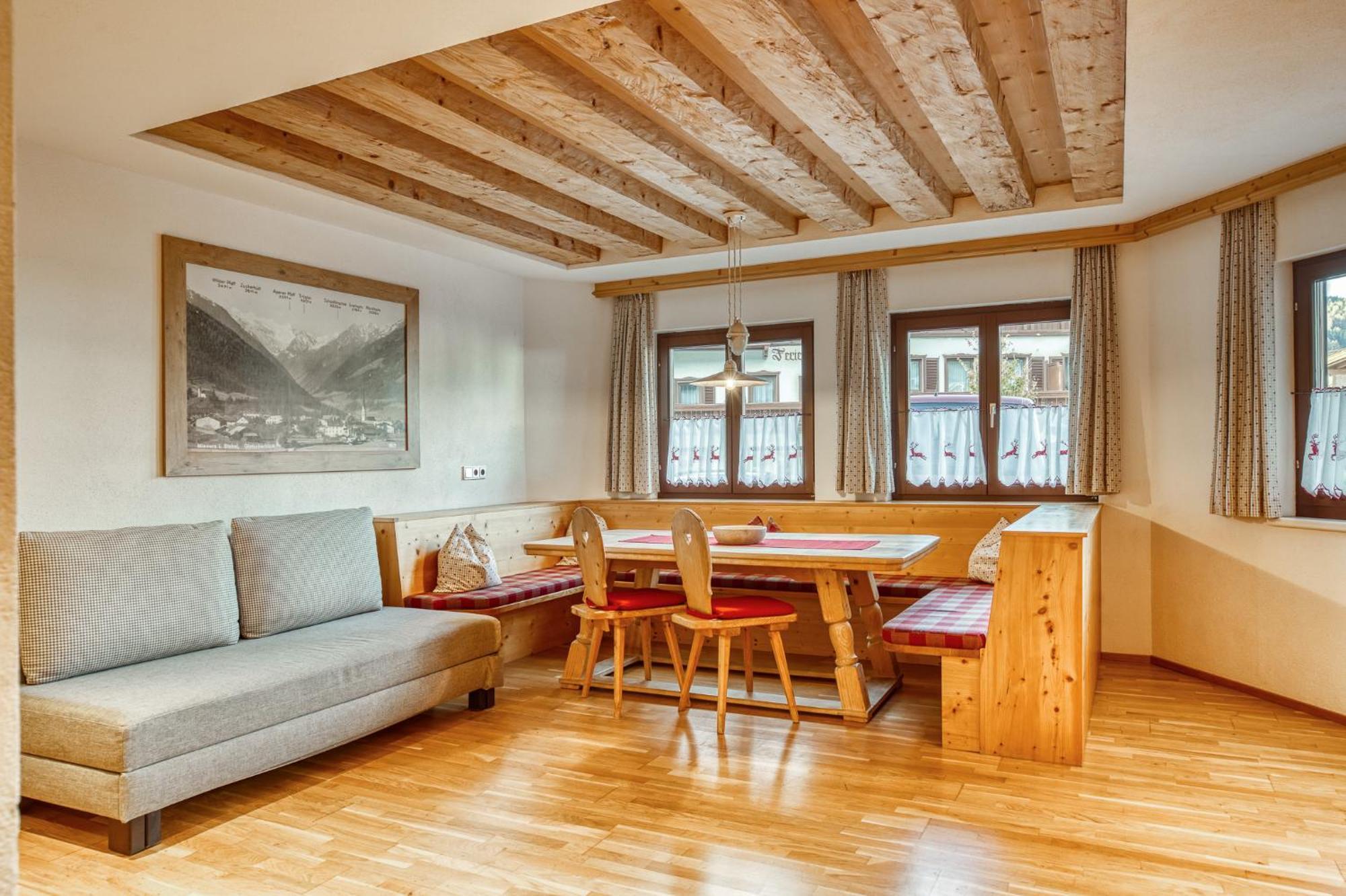 Hotel Alpenstolz Mieders Ruang foto
