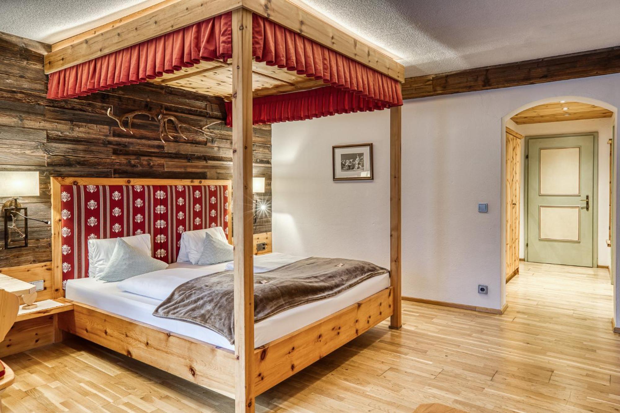 Hotel Alpenstolz Mieders Ruang foto