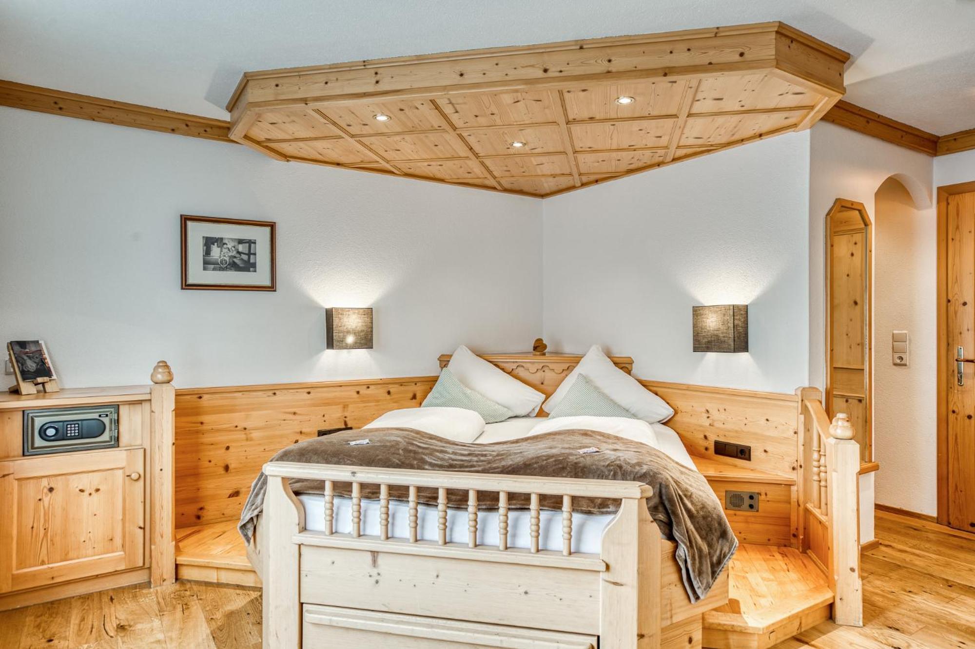 Hotel Alpenstolz Mieders Ruang foto